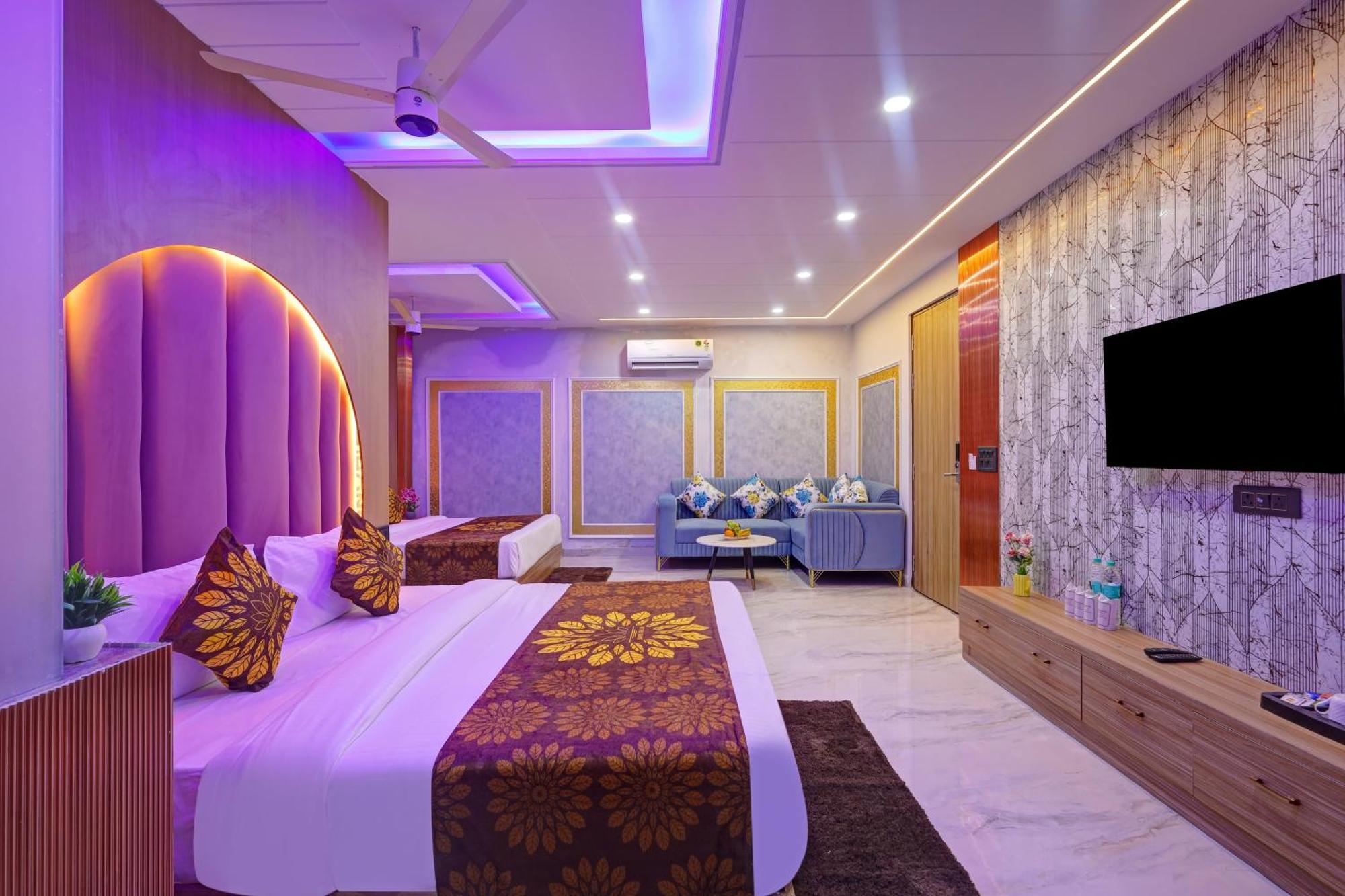 Hotel Armani Suites By Smart Group 뉴델리 외부 사진