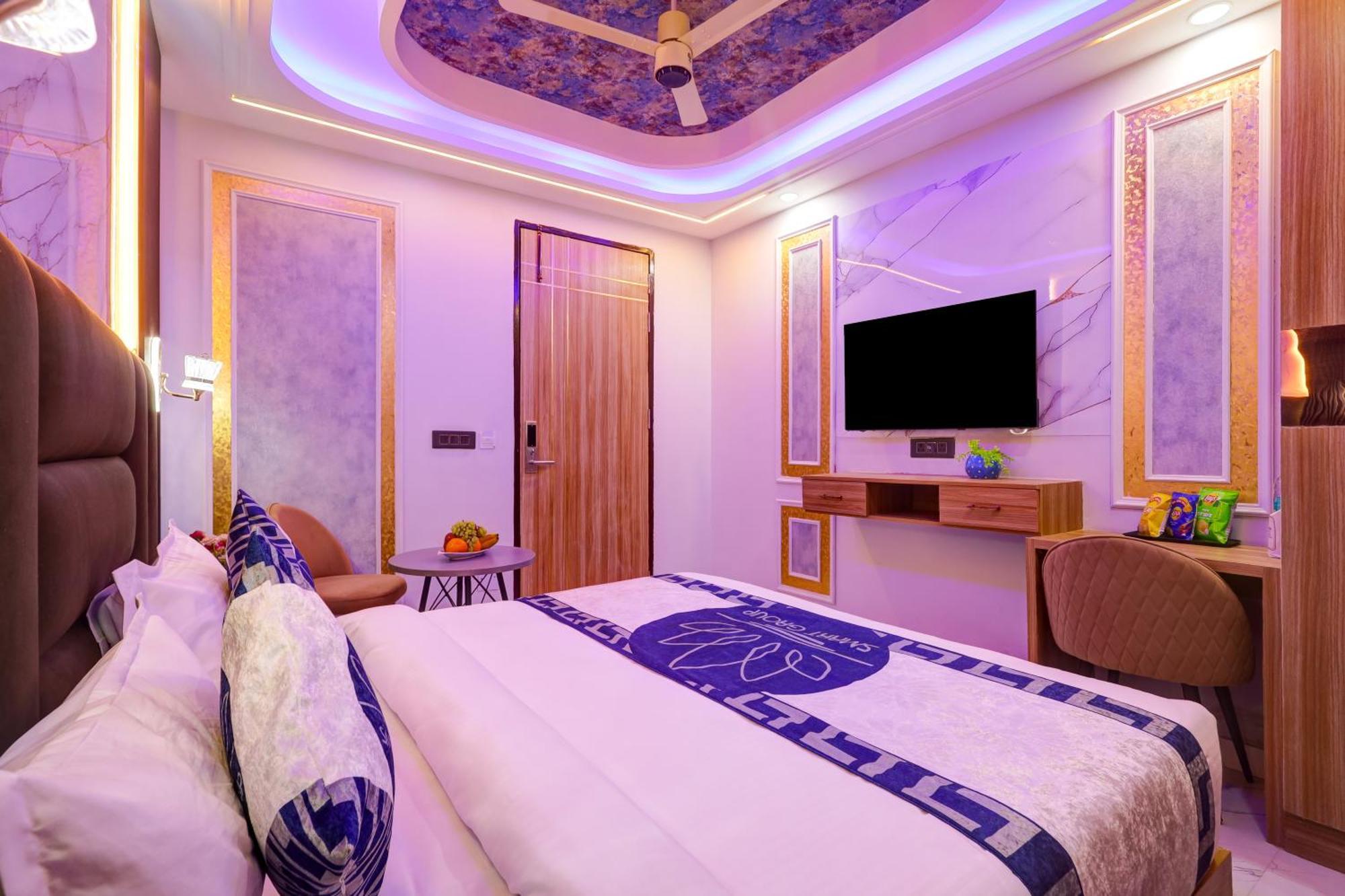 Hotel Armani Suites By Smart Group 뉴델리 외부 사진